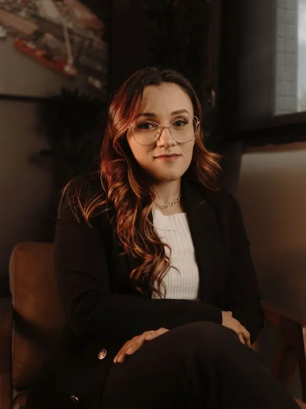Dra. Brenda Batista Barbieri, advogada na NFC Advogados em Curitiba